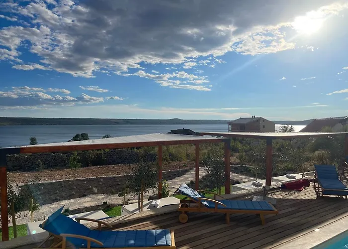 Anka Villa Maslenica